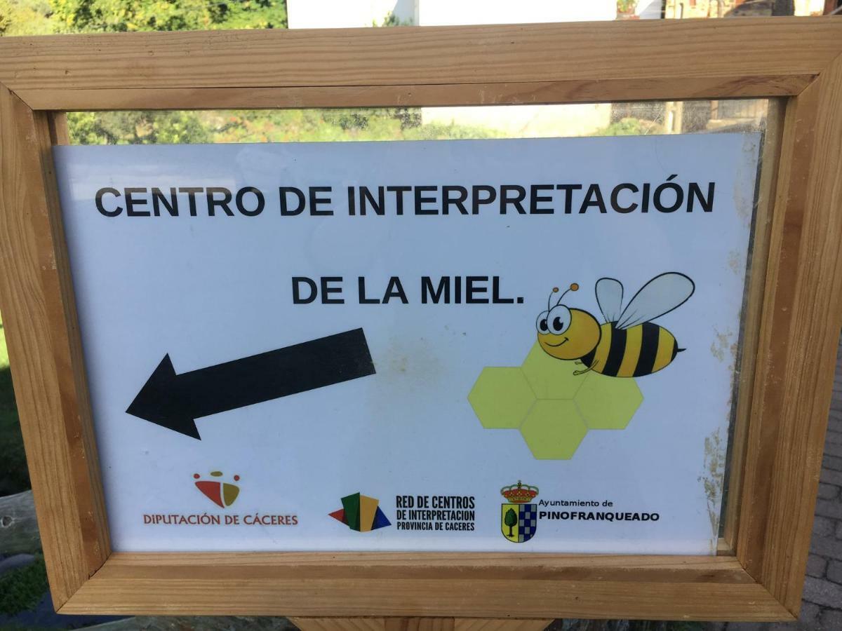 Caserio De Ovejuela Bagian luar foto